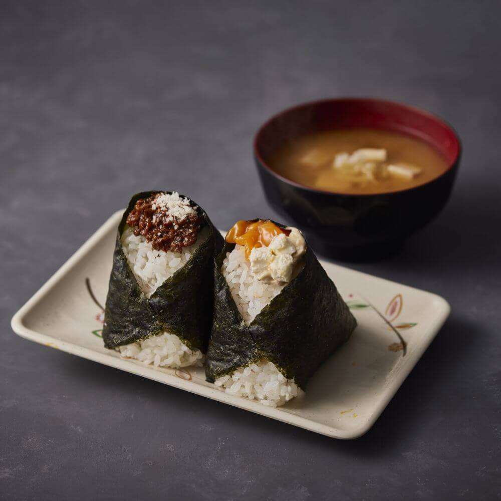 おにぎり（ボロネーゼ・カルボナーラ）とうふ汁セット