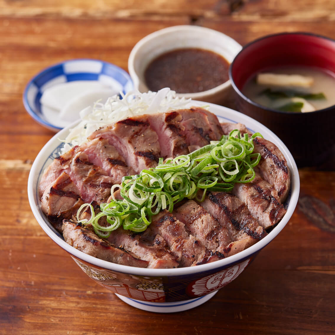 牛ロースステーキ丼 肉W ライス大盛