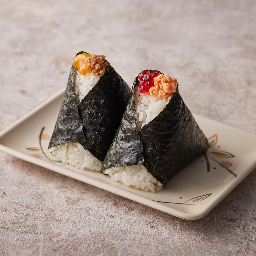 おにぎり（すじこ＋しゃけ/牛すき焼き＋卵黄醤油漬け）